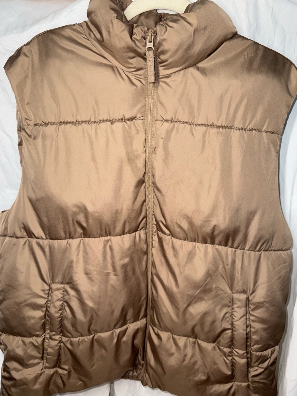 Old Navy Puffer Vest Bronze